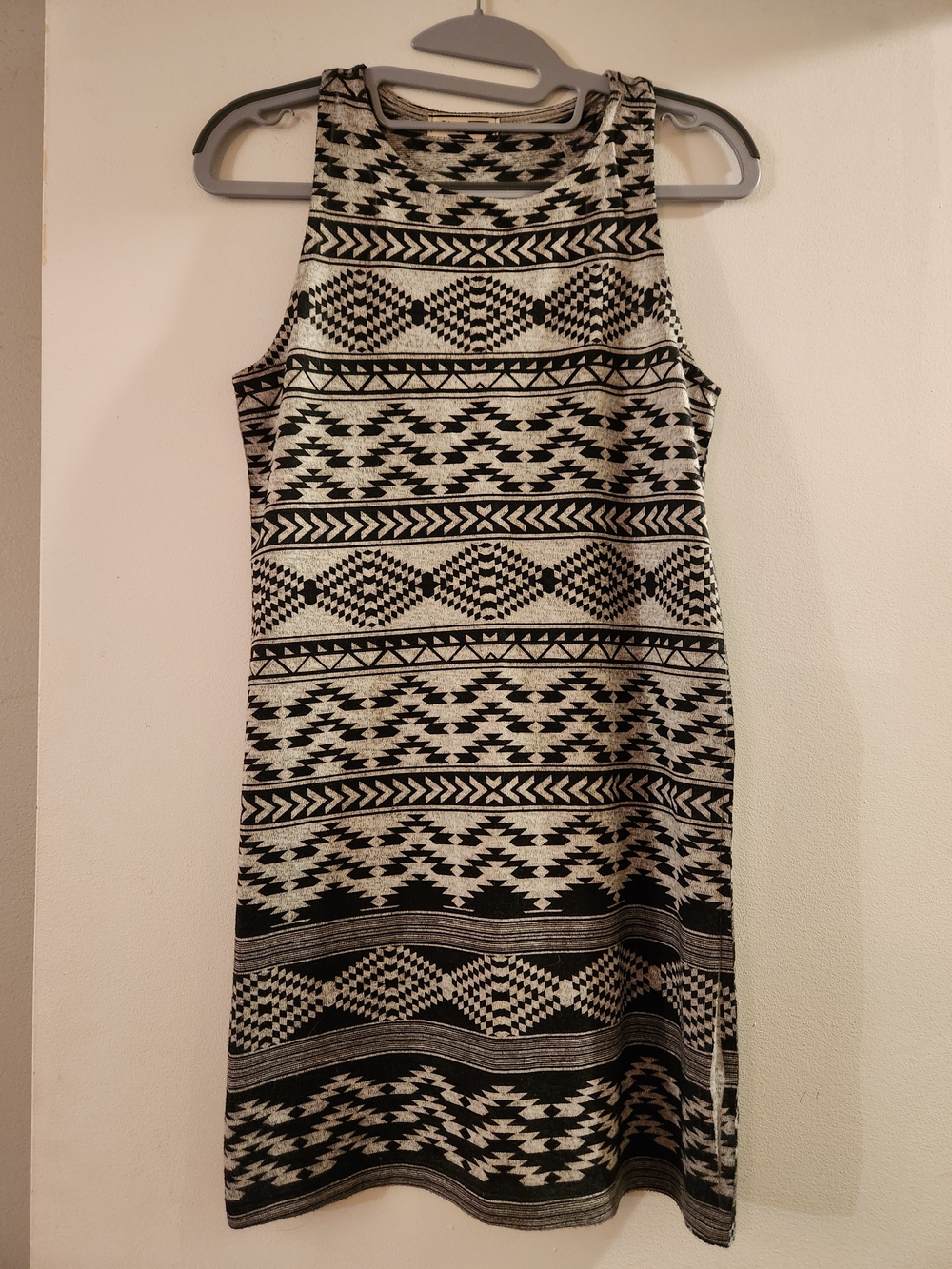Sleeveless Black and White Aztec Shift Dress